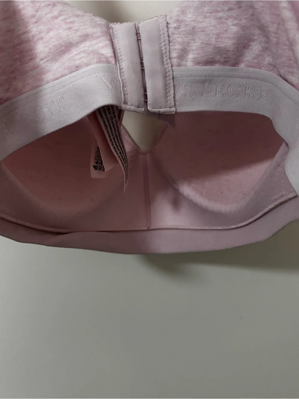 Victoria’s Secret tshirt lightly lined wireless bra light pink 36DDD